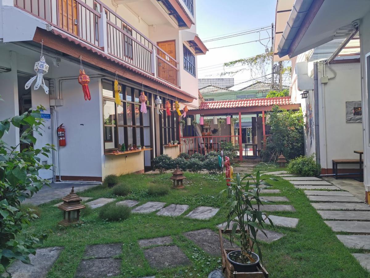 We Chiang Mai Guesthouse 2 מראה חיצוני תמונה
